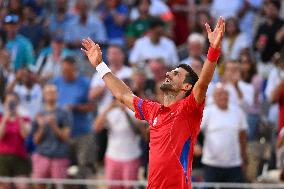 Paris 2024 - Tennis - Novak Djokovic v Lorenzo Musetti