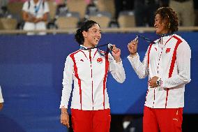 Paris 2024 - Medal Ceremony Tennis Double Mixte