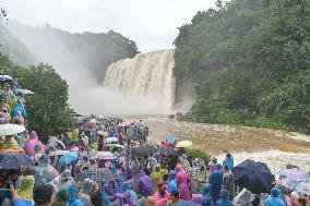 CHINA-GUIZHOU-ANSHUN-HUANGGUOSHU WATERFALL (CN)