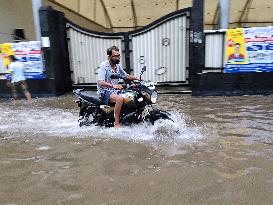 Heavy Rain In Kolkata