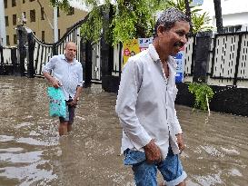 Heavy Rain In Kolkata