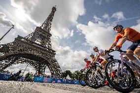 Paris 2024 -  Olympics cycling Race  (men)