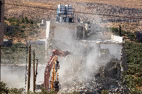 Israel Demolish Palestinian Homes In Nablus