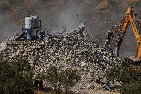 Israel Demolish Palestinian Homes In Nablus