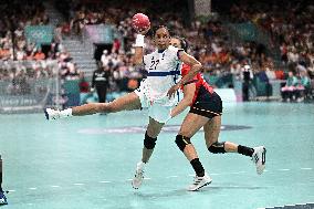 Paris 2024 - Handball - Spain v France