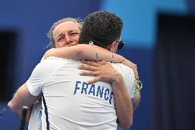 Paris 2024 - Lisa Barbelin of Team France wins bronze medal Archery