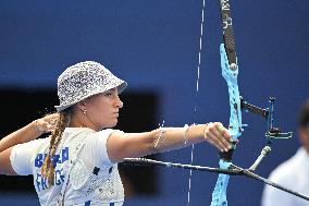 Paris 2024 - Lisa Barbelin of Team France wins bronze medal Archery