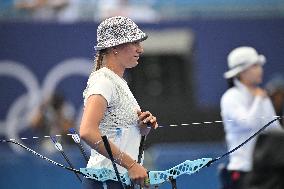 Paris 2024 - Lisa Barbelin of Team France wins bronze medal Archery