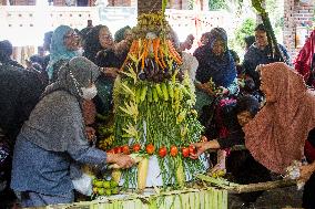 Traditional Ceremony Ngemban Taun In Cireundeu