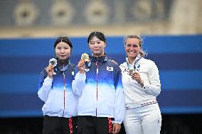 Paris 2024 - Archery - Lisa Barbelin Wins Bronze