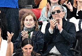 Paris 2024 - Gymnastic - Isabelle Huppert In The Stands