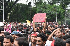 Thousands Of Students And Peoples Protest In Dhaka