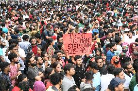 Thousands Of Students And Peoples Protest In Dhaka