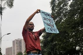 Students Renew Bangladesh Protests