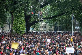 Students Renew Bangladesh Protests