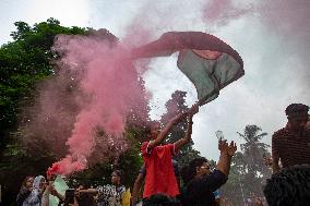 Students Renew Bangladesh Protests