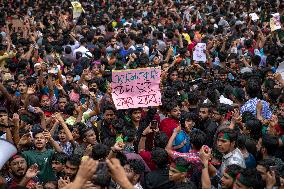 Students Renew Bangladesh Protests