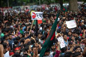 Students Renew Bangladesh Protests