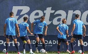 FC Porto training