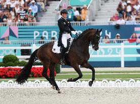 (PARIS2024)FRANCE-VERSAILLES-OLY-EQUESTRIAN