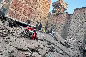 EGYPT-CAIRO-BUILDING COLLAPSE