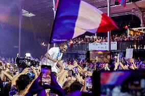 The French Judo Team Celebrate With Supporters At The Club France