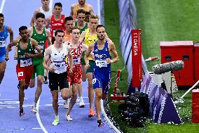 Paris 2024 - France Azeddine Habz during the semi-final of 1500 m