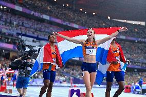 Paris 2024 - Netherlands celebrate winning the 4x4 mixed relay final