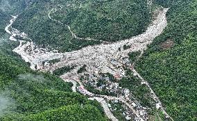 (FOCUS)CHINA-SICHUAN-KANGDING-FLASH FLOOD-MUDSLIDE-RESCUE (CN)