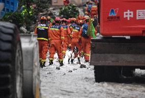 (FOCUS)CHINA-SICHUAN-KANGDING-FLASH FLOOD-MUDSLIDE-RESCUE (CN)