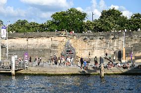 Paris 2024 - Illustration View Of The Seine By Boat