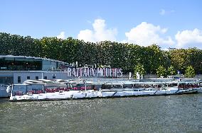 Paris 2024 - Illustration View Of The Seine By Boat