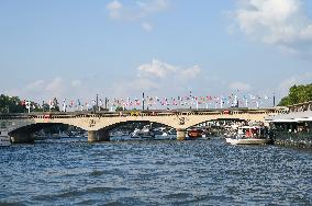 Paris 2024 - Illustration View Of The Seine By Boat