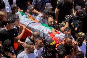 Funeral of Palestinian paramedic to wounds by Israeli attack - West Bank