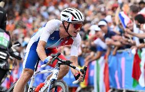 Paris 2024 - Valentin Madouas wins Silver at Road Cycling