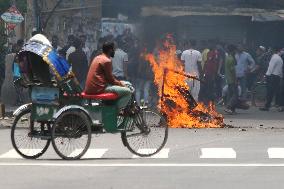 Death toll in new anti-government protests rises to 24 - Bangladesh