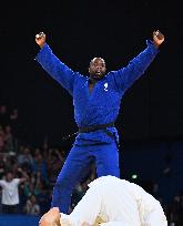 Paris 2024 - France Judo team wins Gold