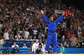 Paris 2024 - France Judo team wins Gold