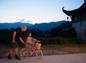 "Laowai" in China | Austrian's ideal life in Anhui: embracing rural China