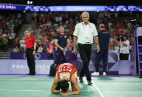 Paris 2024 - Carolina Marin of Spain suffers an injury during badminton women's singles