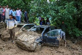 Srinagar-Leh Highway Closed As Cloudburst Triggers Mudslides In Ganderbal