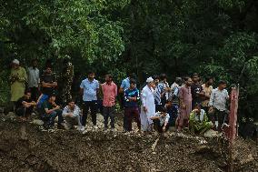 Srinagar-Leh Highway Closed As Cloudburst Triggers Mudslides In Ganderbal