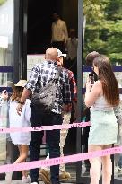 Paris 2024 - Ryan Gosling, Eva Mendes And Daughters Arrive At Bercy Arena