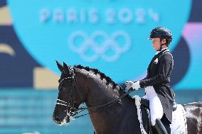 (PARIS2024)FRANCE-VERSAILLES-OLY-EQUESTRIAN