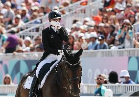 (PARIS2024)FRANCE-VERSAILLES-OLY-EQUESTRIAN