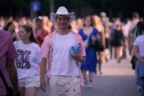 Taylor Swift Fans At Last Poland Concert