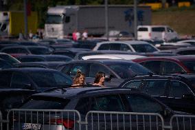 Taylor Swift Fans At Last Poland Concert