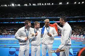 Paris 2024 - 4x100 Medley Relay - Team France Wins Bronze