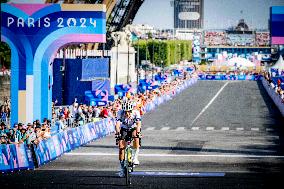 Paris 2024 - Road Race - Kristen Faulkner Wins Gold