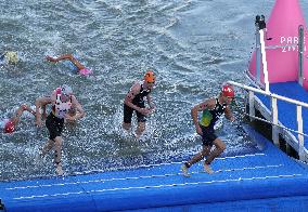 (PARIS2024)FRANCE-PARIS-OLY-TRIATHLON